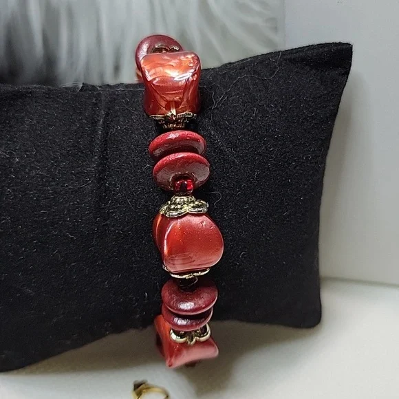 Red and Gold & Silver Jewelry Set - Picture 3 of 8